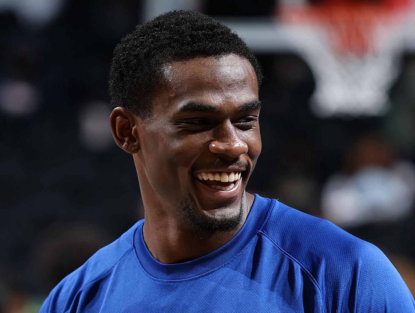 乐鱼-8+11+8！NBA首轮最让人失望球星诞生，2.89亿美金顶薪要打折了